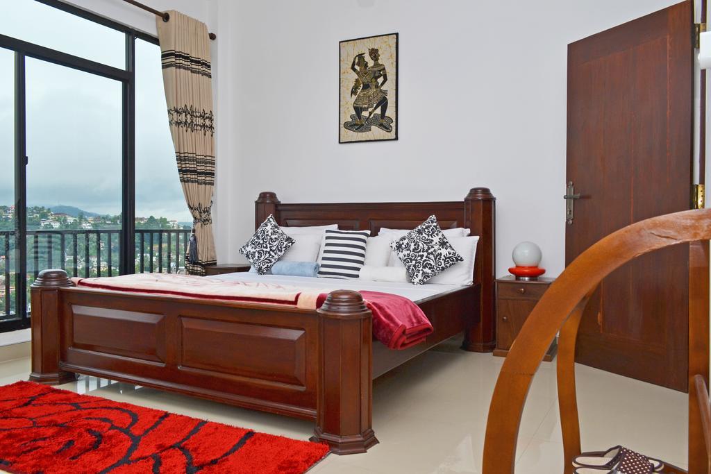 Bed and Breakfast Angel Tower Канді Екстер'єр фото