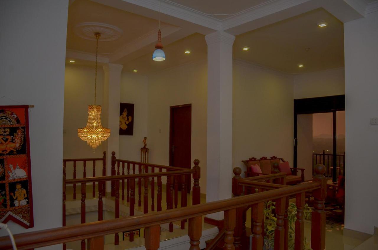 Bed and Breakfast Angel Tower Канді Екстер'єр фото