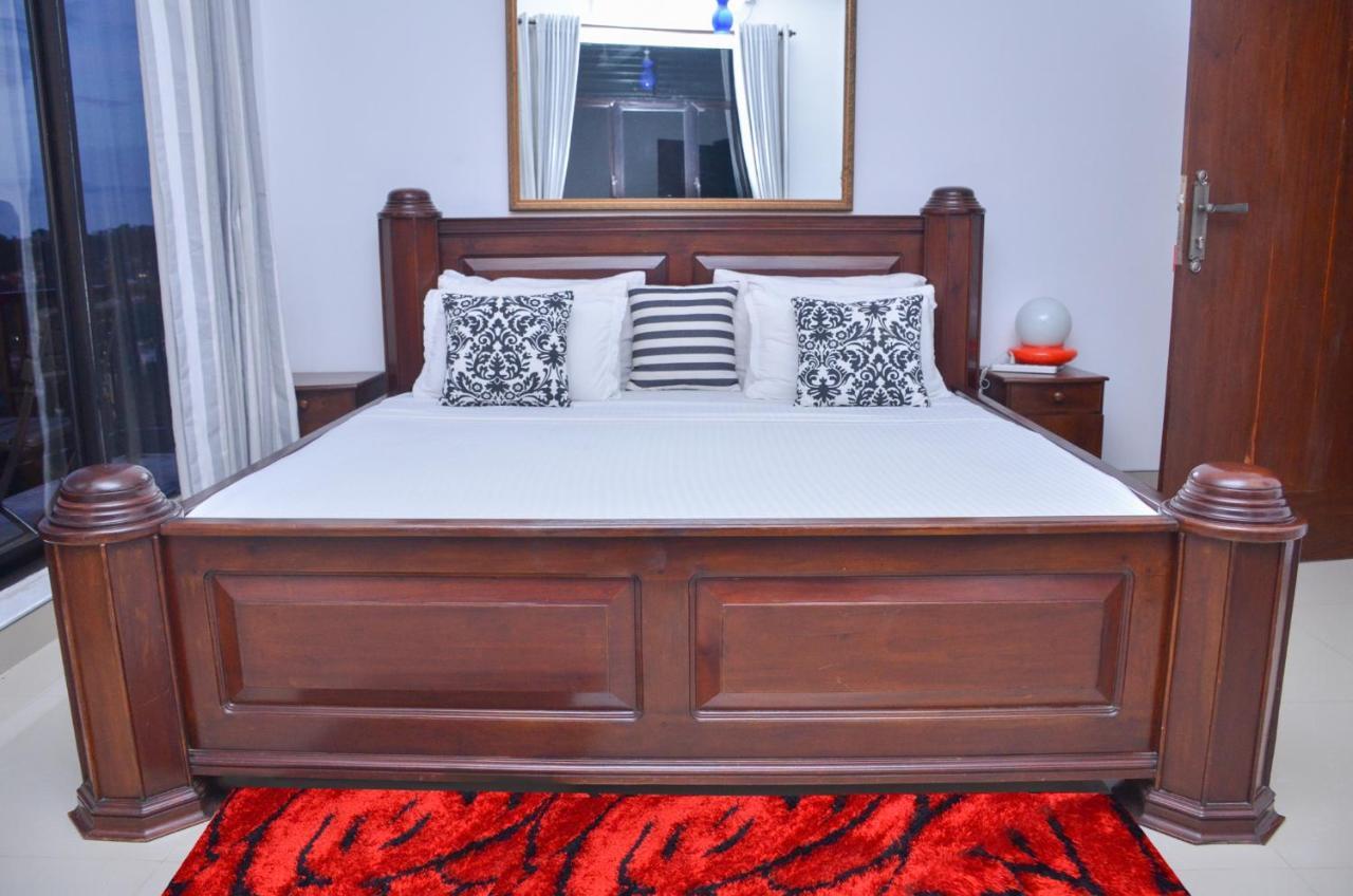 Bed and Breakfast Angel Tower Канді Екстер'єр фото